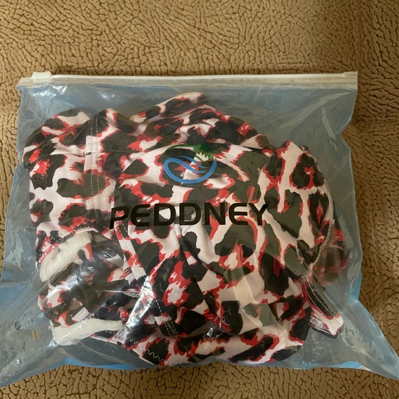 Peddney Women’s Leopard One Piece Swimsuit- M - Picture 6 of 6